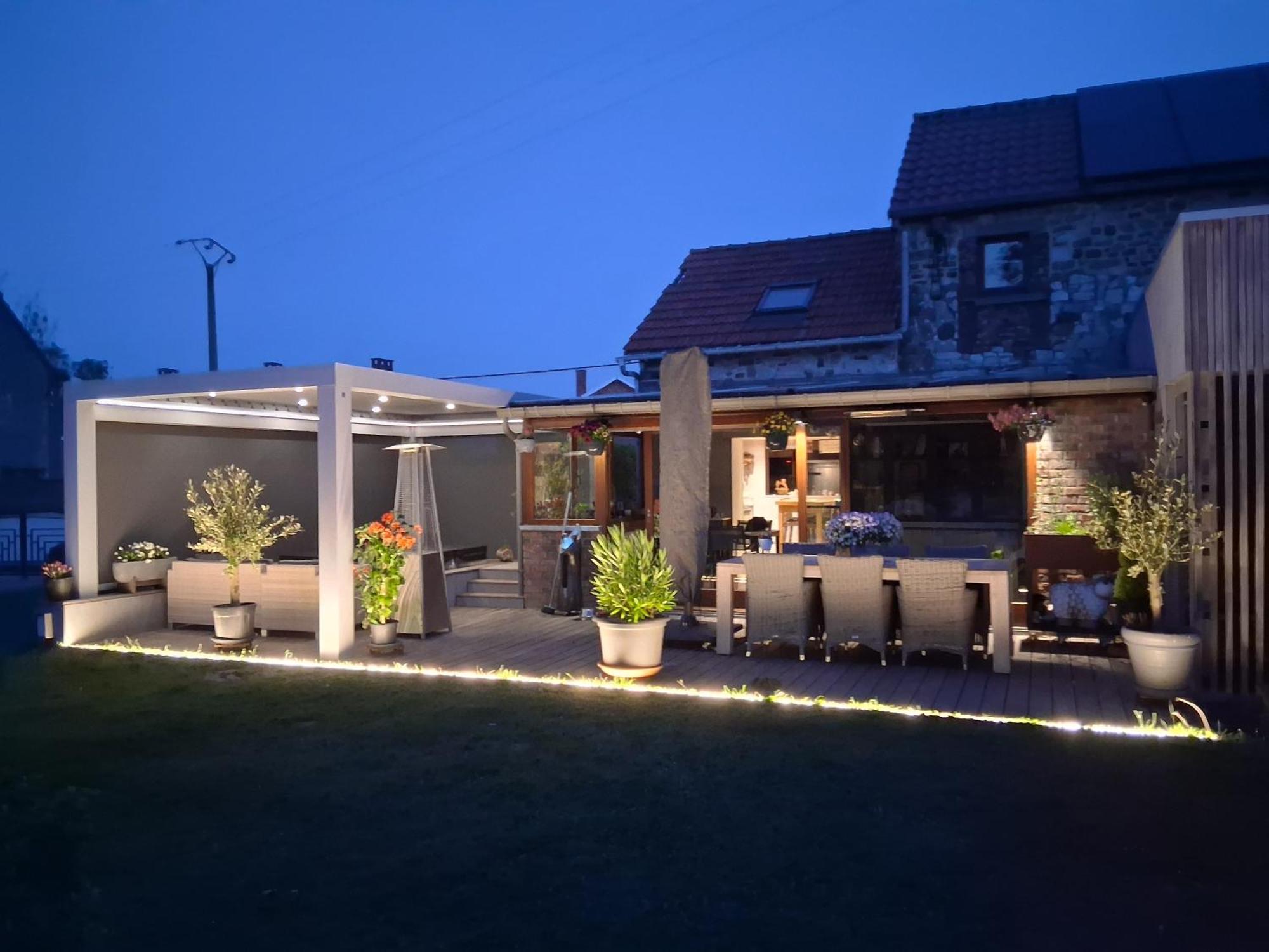 La Couette Du Voyageur Bed & Breakfast Wanze Exterior photo